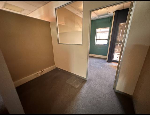 388M² OFFICE TO LET IN PARKTOWN